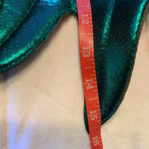 Ariel/Mermaid Costume with Wig, Girls Size (S?) as Shown on Measurements - Picture 5 of 13